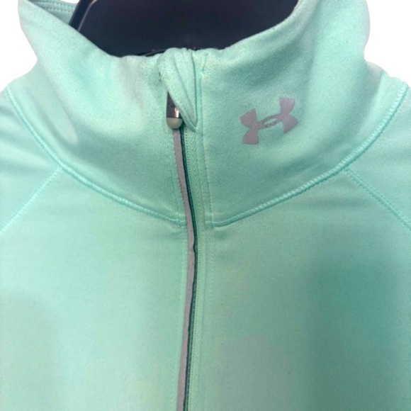 Under Armour pullover, wintergreen, back and sleeve pockets, 1/2 zip, athletic - Picture 3 of 5